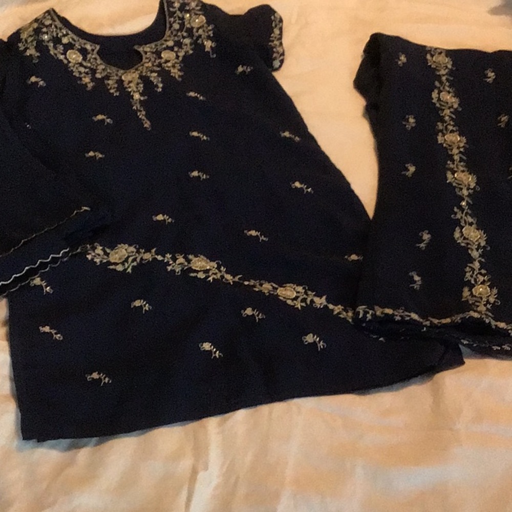 Kurta with pants & scarf